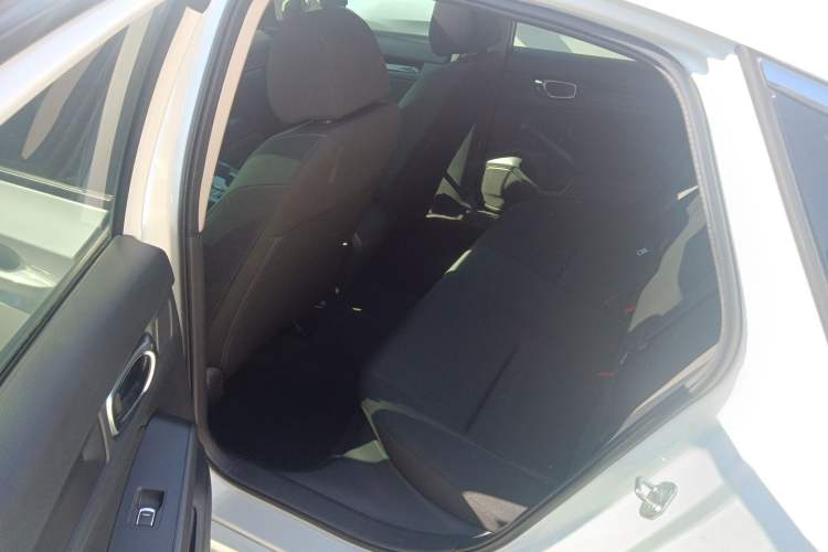 Used Honda Civic 2023 240TURBO CVT Dynamic · Center Stage Special Edition