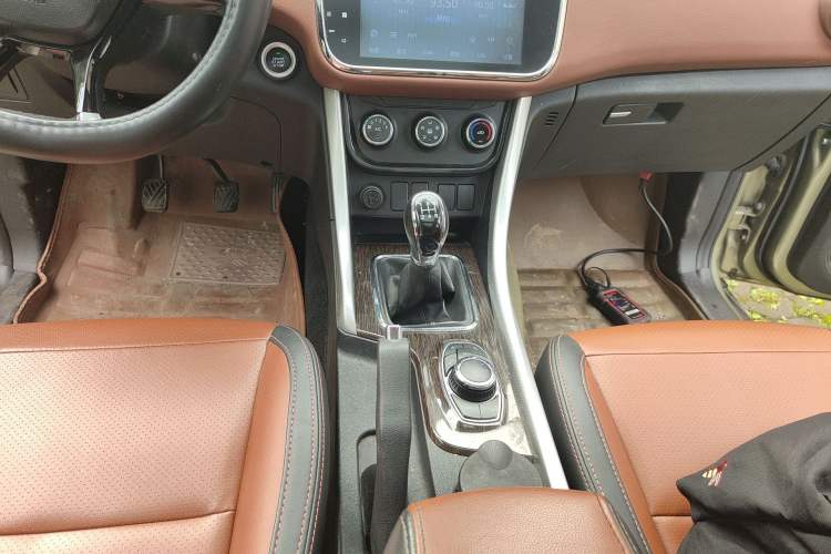 Used HYOSOW S3 2016 S3L 1.5L Manual Prestige Edition Gear Lever