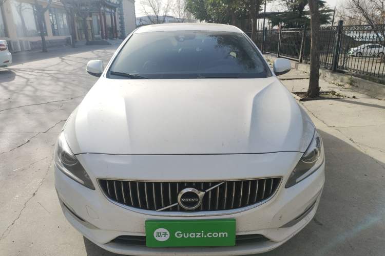 Used Volvo S60 2018 S60L T3 Smart Progress Edition
