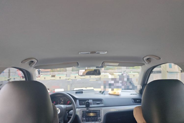 Used Volkswagen Gran Lavida 2013 1.6L Automatic Fashion Model Headliner