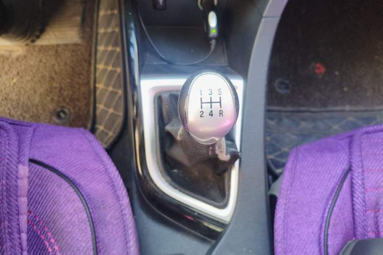 Used Changan Alsvin V7 2016 1.6L Manual LeShang Model China V Standard