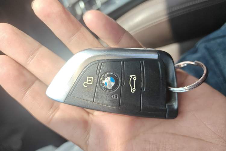 Used BMW X1 2016 sDrive18Li Luxury Model
