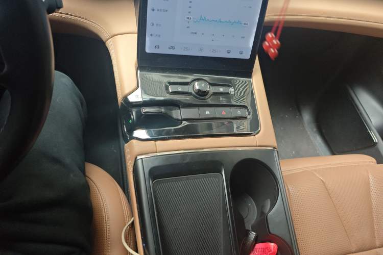 Used Nio ES8 2020 415 km Range 6-Seater Version
