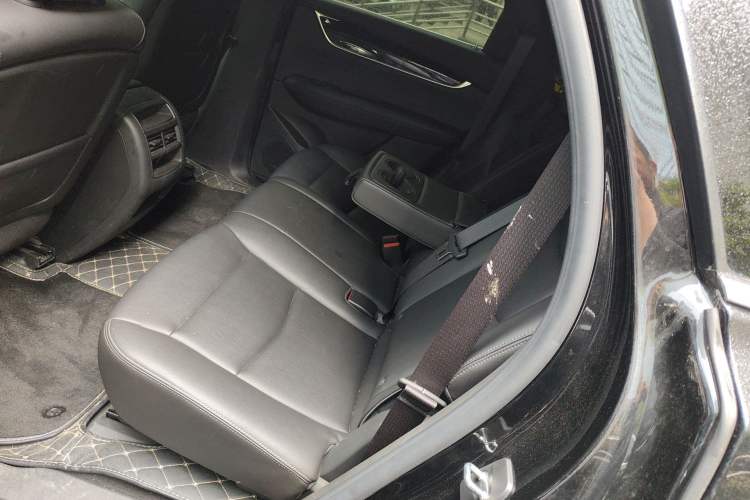 Used Cadillac XT5 2023 2.0T Two-Wheel-Drive Fashion Edition Left Rear Seat