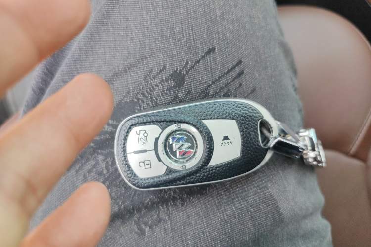 Used Buick Envision 2021 532T Two-Wheel-Drive Luxury Version Vehicle Key