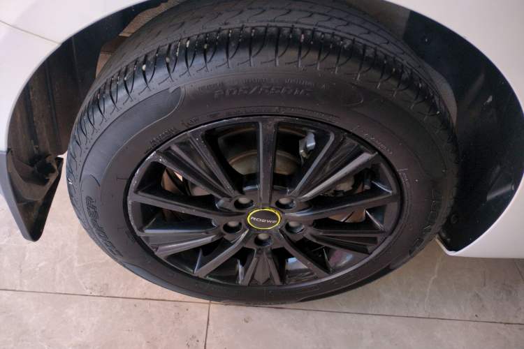 Used Roewe i5 2021 1.5L CVT Platinum Edition
