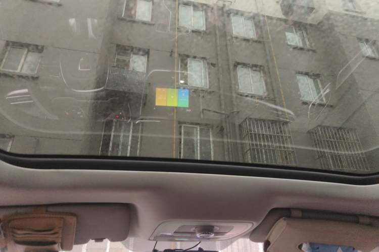 Used Roewe RX3 2020 1.6L CVT 4G Connected Ultra-Fun Elite Edition Headliner