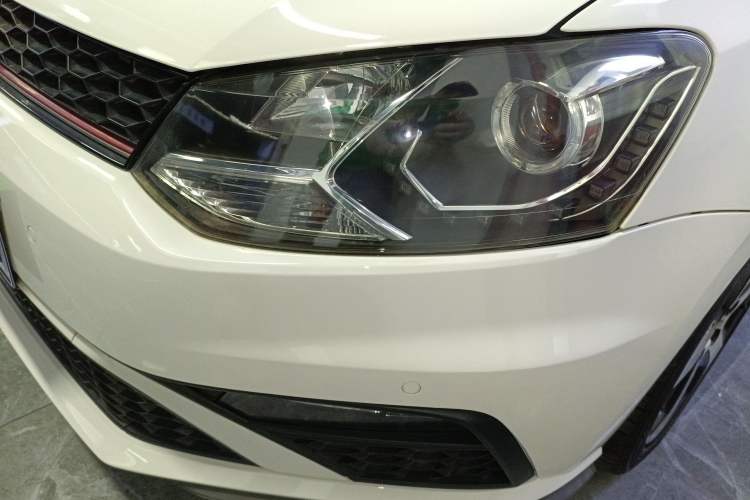 Used Volkswagen Polo 2015 1.4TSI GTI
