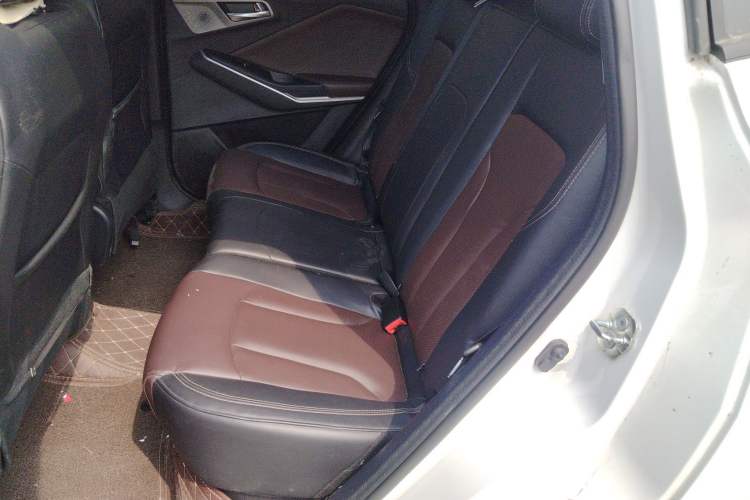 Used CHANGAN CS15 2019 1.5L Manual Entry-Level Version China VI Standard Left Rear Seat