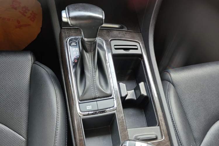 Used Kia K5 2016 1.6T Automatic LUX
