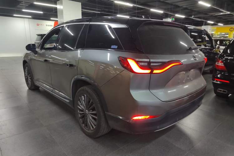 Used Nio ES8 2018 355 km Base Version 7-Seater Edition
