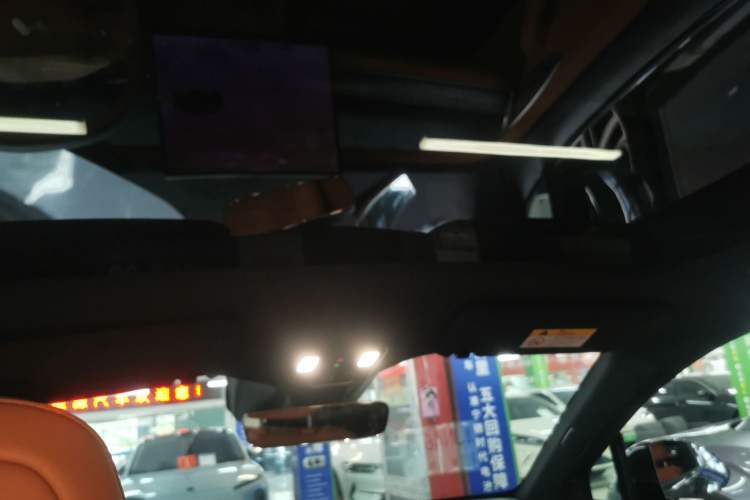 Used ONVO L60 2024 60 kWh Rear-Drive Version