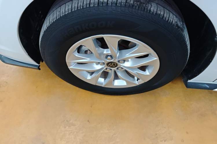 Used Toyota Granvia 2023 2.5L Hybrid Comfort Edition
