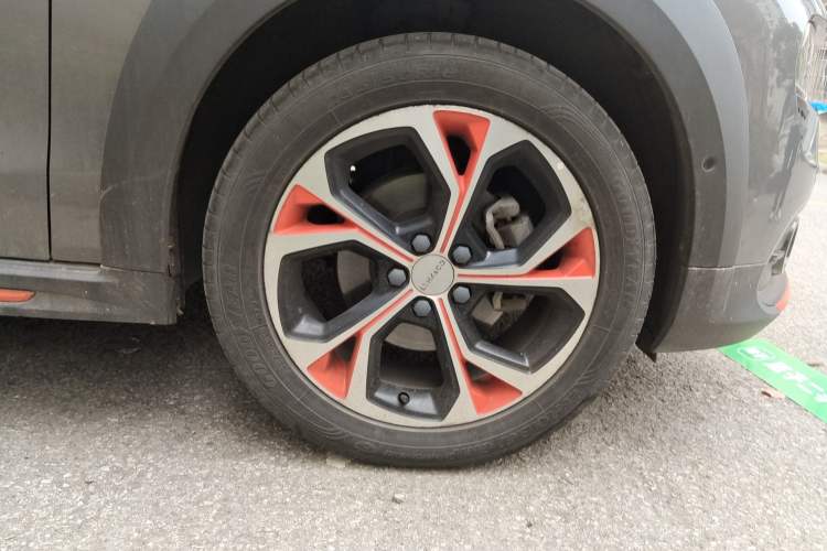 Used Lynk & Co 02 2018 1.5T DCT Two-Wheel Drive Zhaopu Version China V Standard
