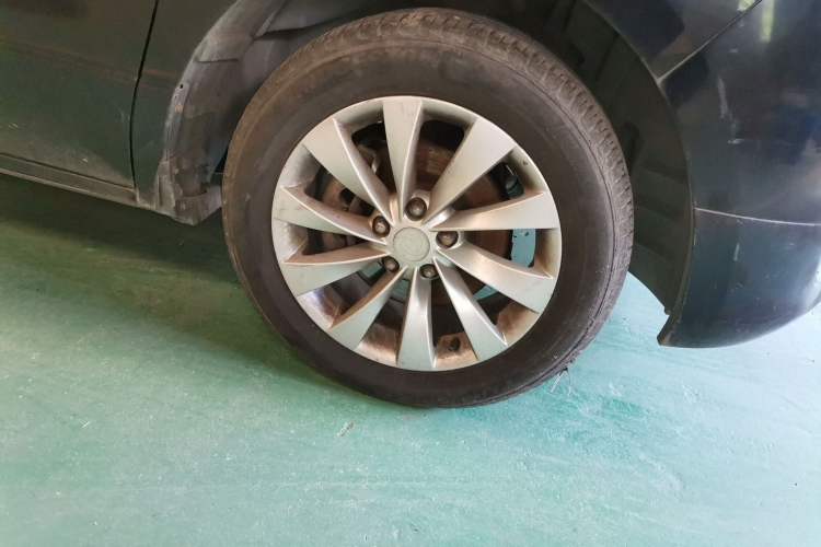 Used FORTHING CM7 2016 2.0T Manual Luxury Edition Right Front Wheel Hub