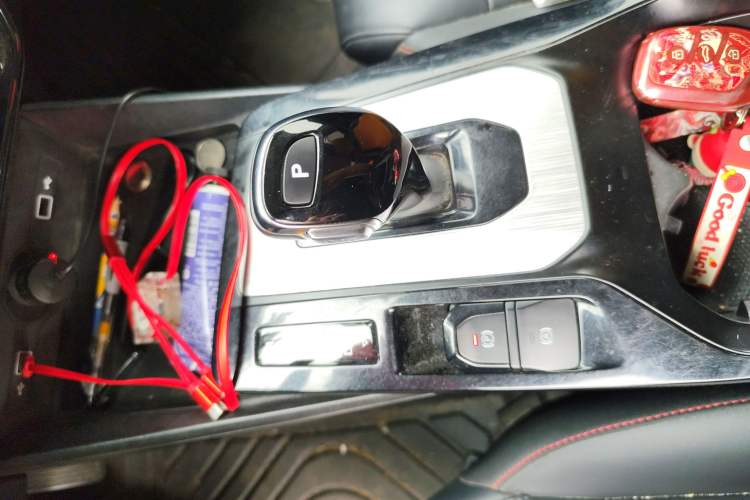 Used MG 5 2021 300TGI DCT Elegant Luxury Edition Gear Lever