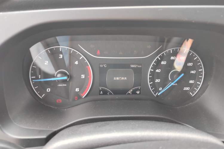 Used JMC Fushun 2023 2.0T Manual Short-Wheelbase Mid-Top Commercial Multi-Purpose 6-Seater Passenger Vehicle Instrument Cluster