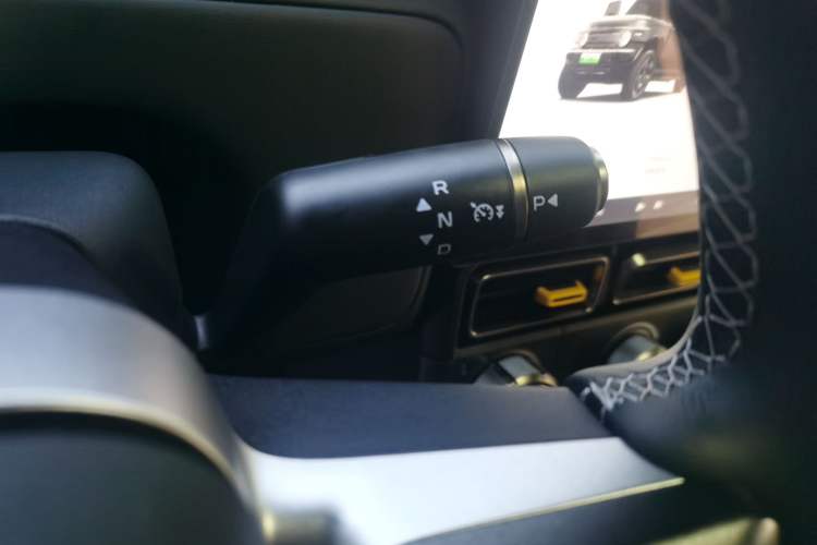 Used iCAR V23 2025 501 Four-Wheel Drive Advanced Version
