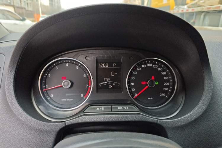 Used Volkswagen Polo 2014 1.4L Automatic Comfort Edition