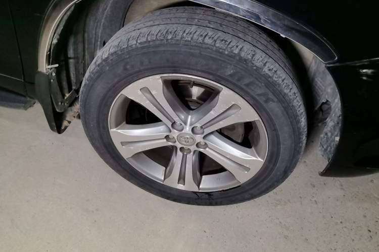 Used Toyota Highlander 2011 2.7L Two-Wheel Drive 7-Seater Luxury Edition