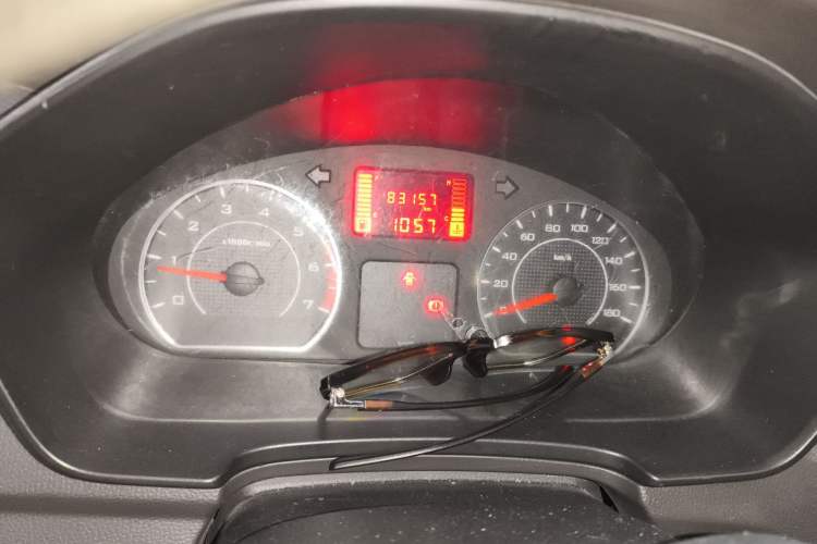 Used Wuling Hongguang V 2019 1.5L Base Version China VI LAR Instrument Cluster