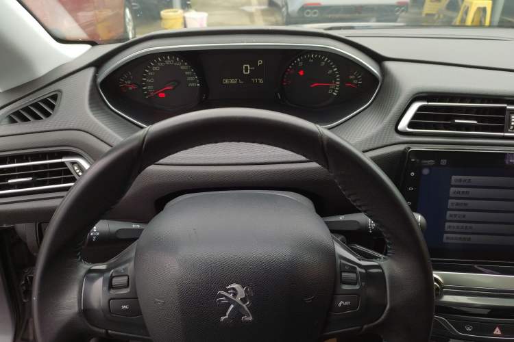 Used Peugeot 308 2016 230THP Automatic Luxury Edition
