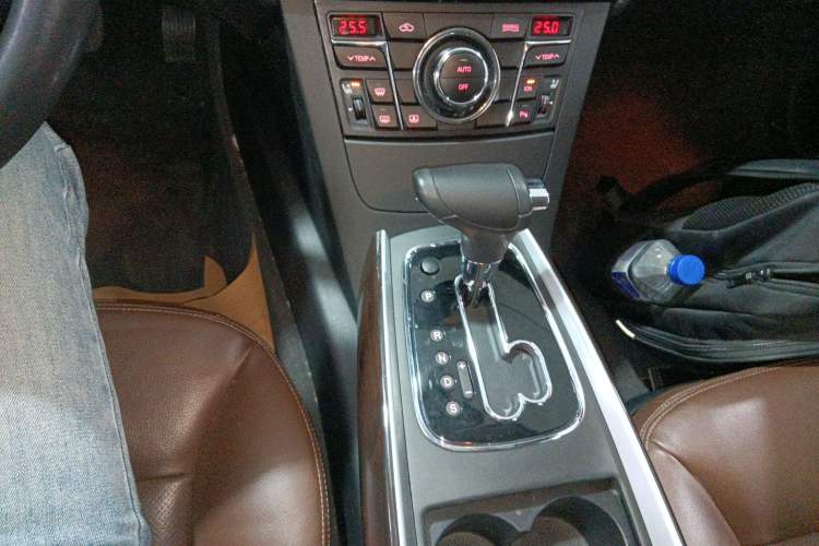 Used Hongqi H7 2015 2.0T Luxury Model