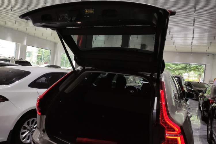 Used Volvo XC60 2020 T5 4x4 Smart Luxury Edition
