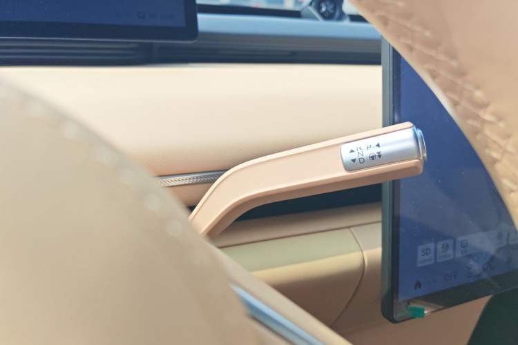 Used EXEED Star Era ET 2024 Extended-Range 240 Ultra All-Wheel Drive Gear Lever