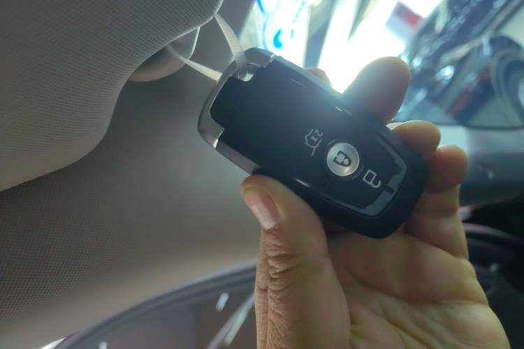 Used Ford Edge 2025 Ford Explorer L 2.0T EcoBoost Two-Wheel Drive 7-Seater Fashion Edition