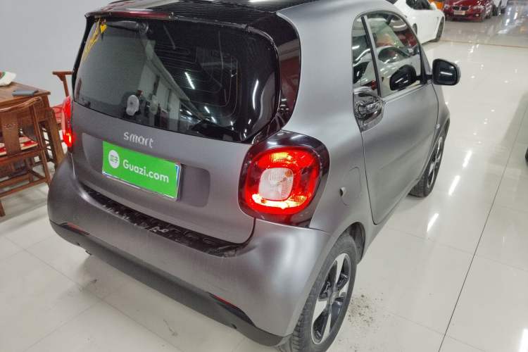 Used smart fortwo 2018 1.0L 52kW Hardtop Passion Edition China V Standard
