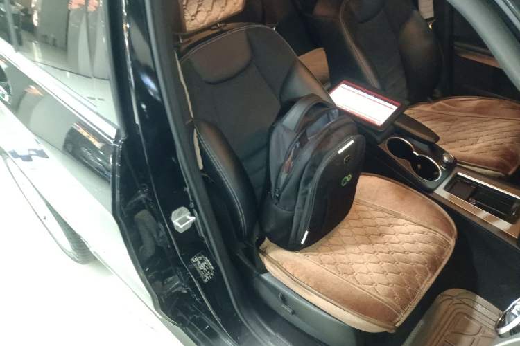 Used Mercedes-Benz GLK-Class 2014 GLK 200 Standard Model Right Front Seat