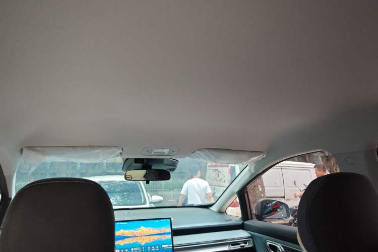 Used AION Y 2023 Plus 610 Enjoy Edition Headliner