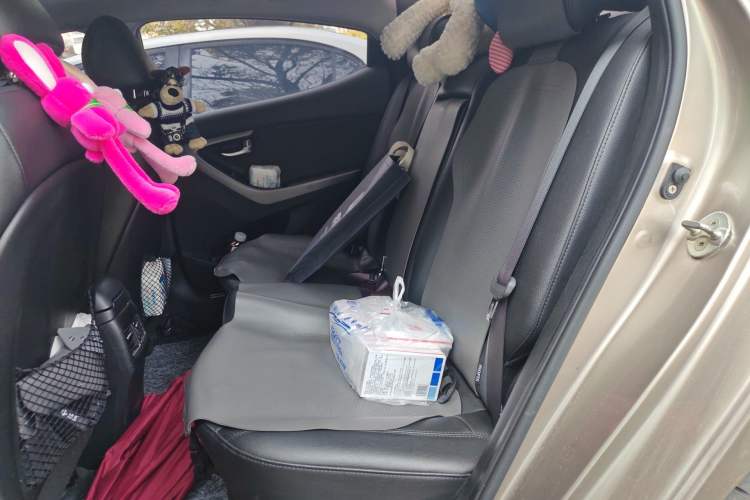 Used Hyundai Elantra (5th Generation / Langdong) 2015 1.6L Automatic Luxury Model Left Rear Seat