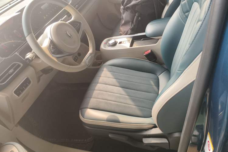 Used ORA Good Cat 2021 400km Standard Range Venus Edition Lithium Iron Phosphate
