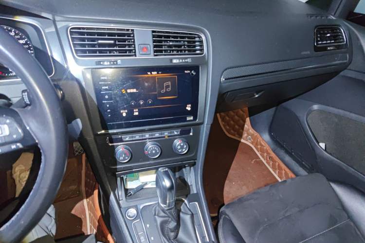 Used Volkswagen Golf 2019 280TSI DSG Luxury Version China VI Standard
