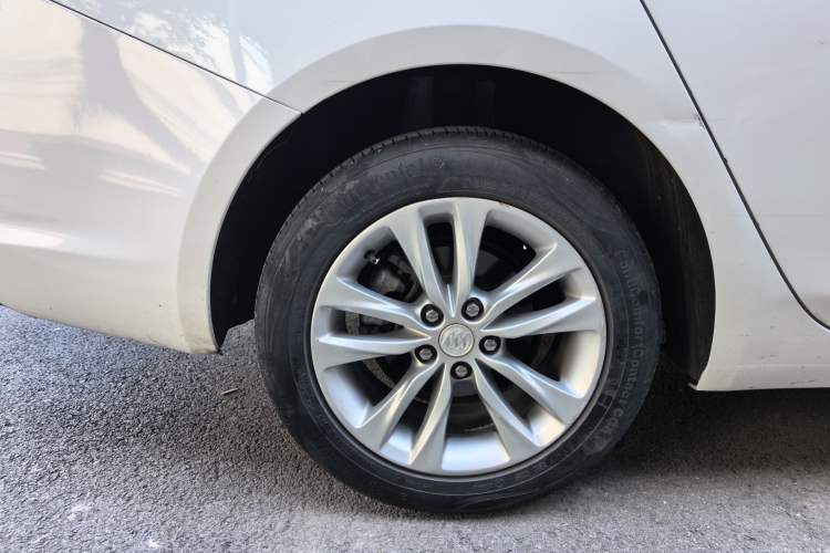 Used Buick Verano 2018 Sedan 20T Dual-Clutch Leading Model