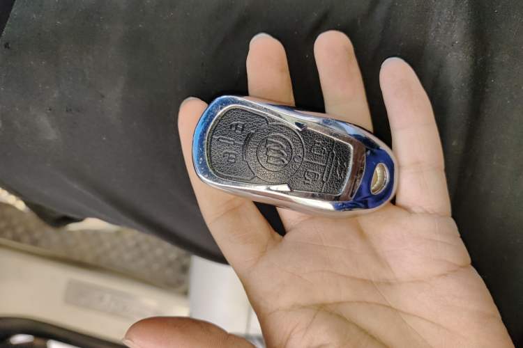 Used Buick GL8 2020 Avenir Avia Four-Seat Luxury Edition