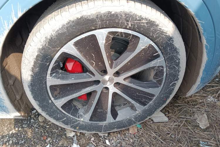 Used Hima Luxeed R7 2024 All-Electric 736 km Ultra Right Front Wheel Hub