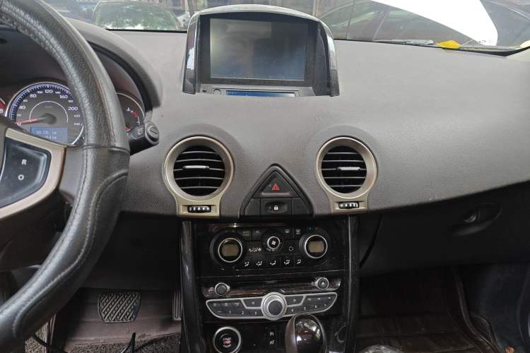 Used Renault Koleos 2013 2.5L Two-Wheel Drive Comfort Edition