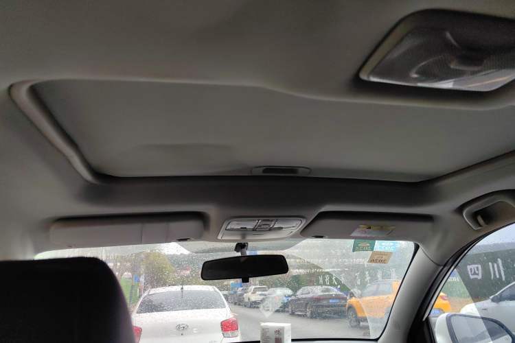 Used Changan CS35 2016 1.6L Manual Luxury Model China V Standard
