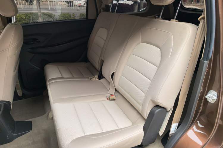 Used Wuling Hongguang 2018 1.5L S Standard Version L2B Left Rear Seat