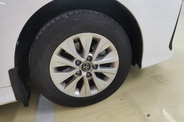 Used Toyota Corolla 2019 1.2T S-CVT GL-i Elite Edition Right Front Wheel Hub