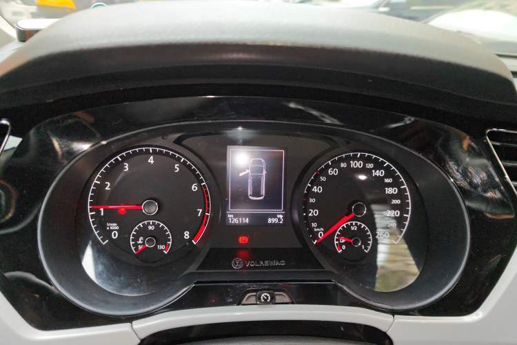 Used Volkswagen Touran 2018 Volkswagen Touran L 280TSI DSG Comfort Edition 7 Seats China VI Standard
