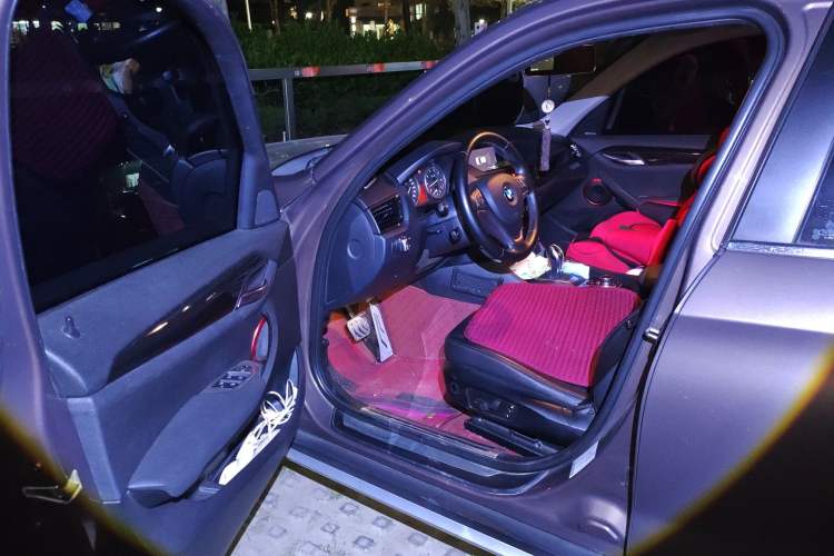 Used BMW X1 2013 xDrive20i X Design Package Driver Seat