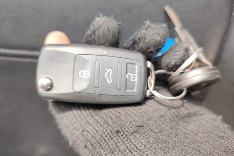 Used Volkswagen Jetta 2013 1.4L Manual Fashion Model
