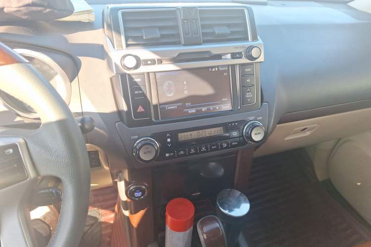 Used Toyota Prado 2015 2.7L 4x4 Gasoline Version 7 Seats U.S. Specification