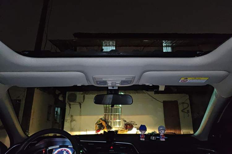 Used Honda Civic 2019 220TURBO CVT Dynamic Edition China VI Emission Standard Headliner