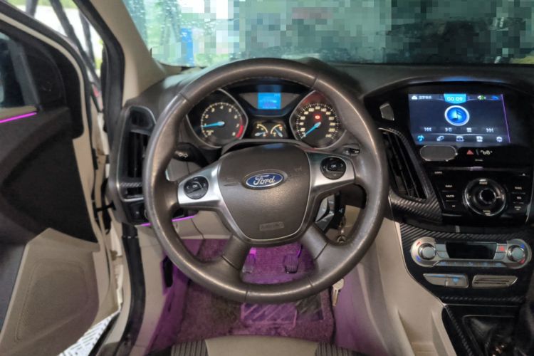 Used Ford Focus 2012 Sedan 1.6L Manual Fashion Edition