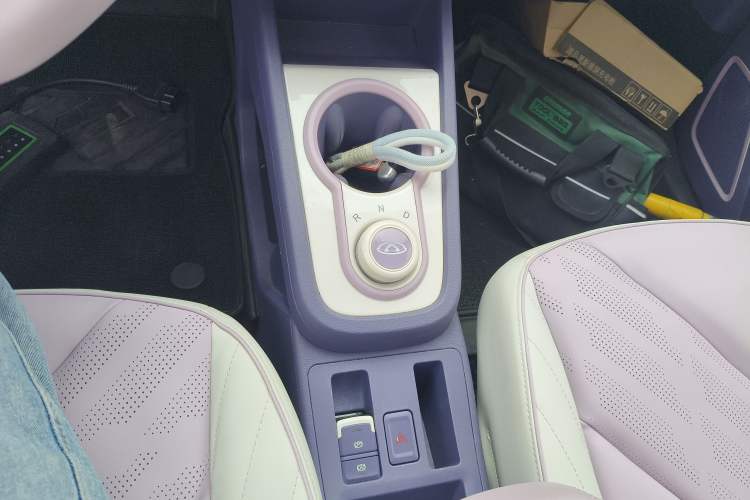 Used Chery Little Ant 2022 Mei Romance 30.6 kWh Gear Lever